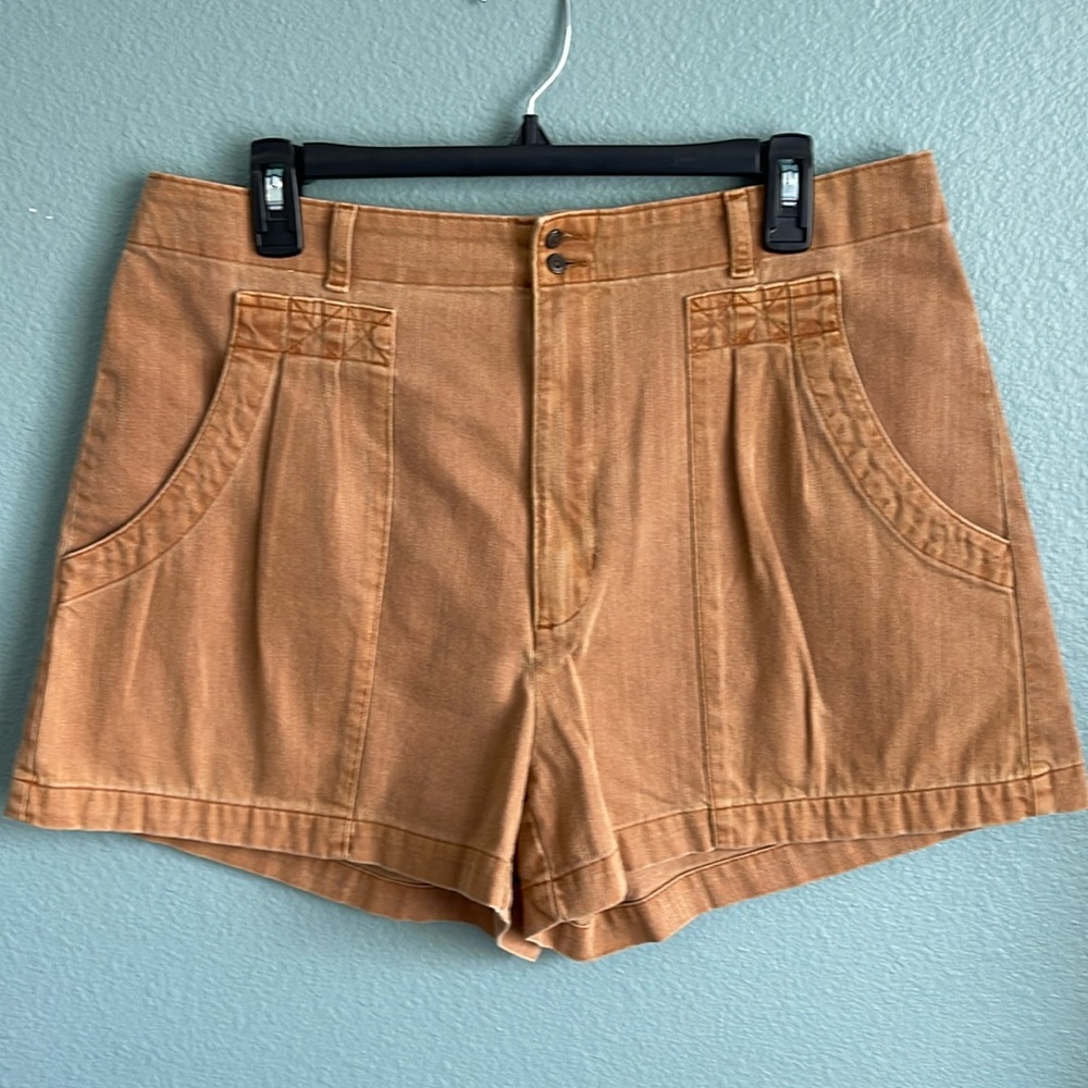 Universal thread shorts